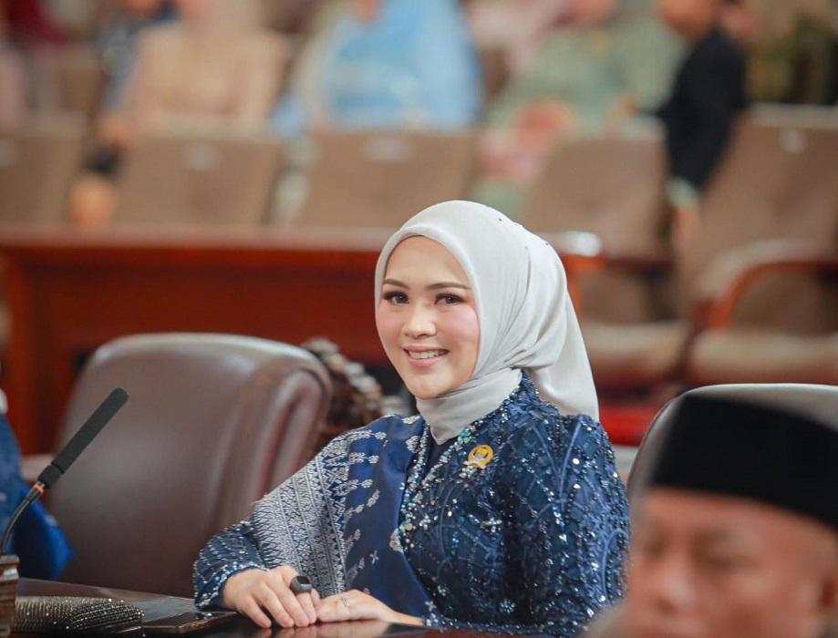 Resmi Dilantik Jadi Anggota DPRD Jambi, Rucita Jadi Inspirasi Kaum Hawa