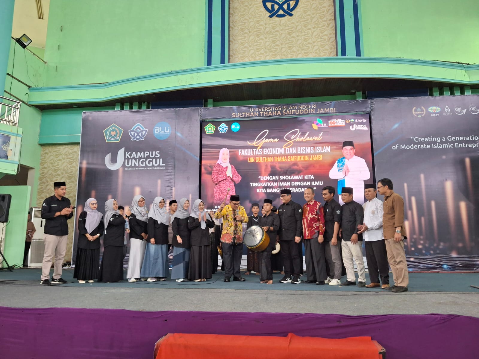 FEBI UIN STS Jambi Resmi Launching Hadroh, Inovasi Dalam Perkembangan Pembinaan Mahasiswa