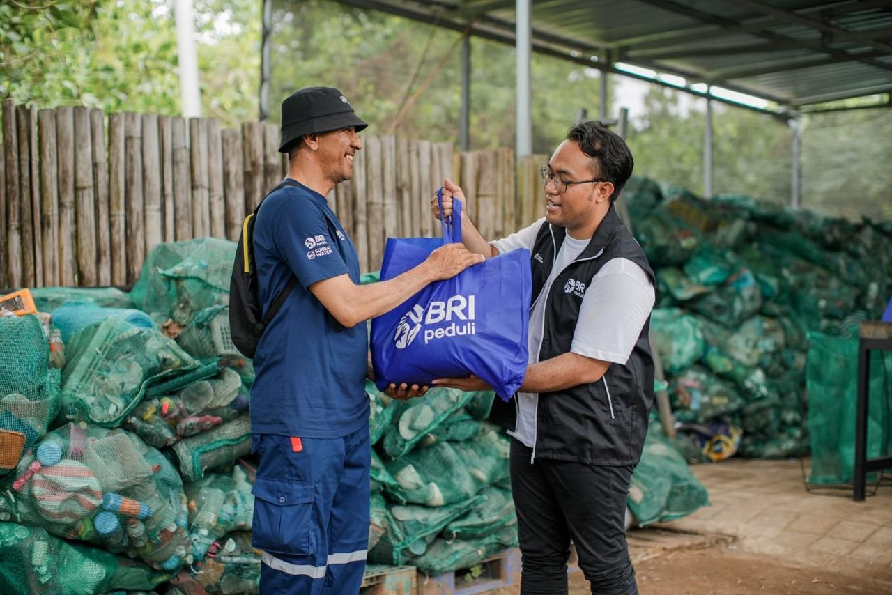Peringati Hari Sungai Nasional, BRI Jaga Ekosistem Lewat Bersih-Bersih Sungai dan Kesadaran Pengelolaan Sampah