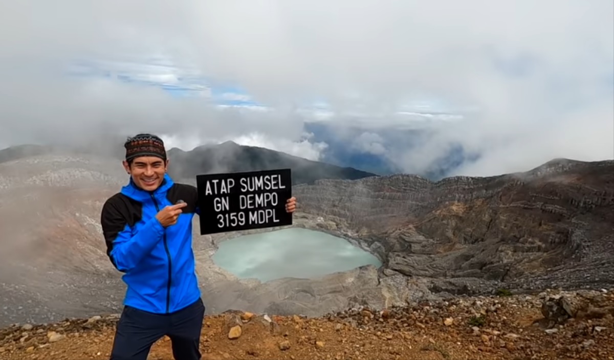 Cara Naik Gunung Dempo Menembus Jalur Lutut Bertemu Dagu Hingga Sampai ke Puncak