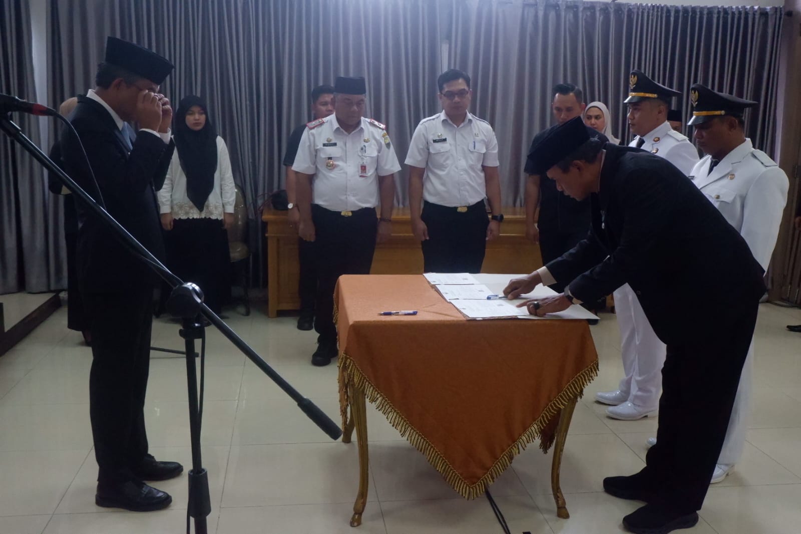 12 Pejabat Administrator Dilantik, Berikut Nama-Namanya.. 