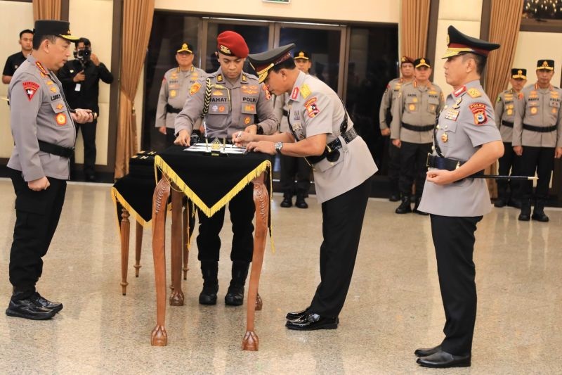 Kapolri Lantik Irjen Pol Rusdi Hartono Kapolda Sulawesi Selatan