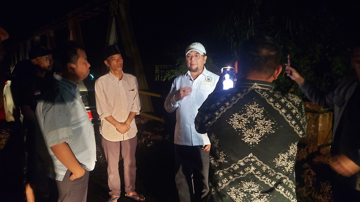 Tinjau Jalan Padang Lamo, Waka DPRD Ivan Wirata Temukan 3 Masalah Darurat Ini : Wajib Diperbaiki