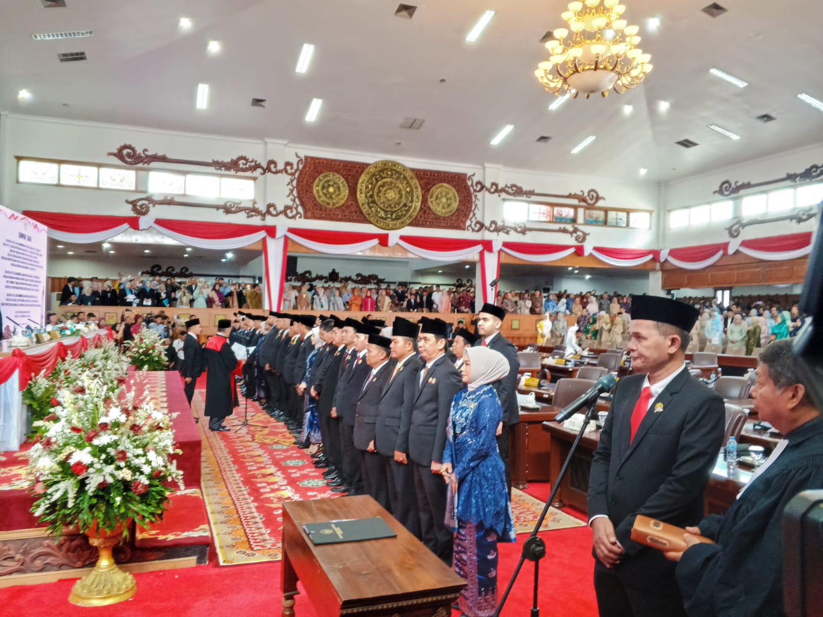 55 Anggota DPRD Provinsi Jambi Resmi Dilantik 