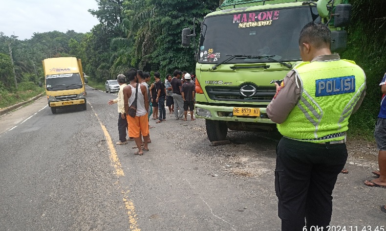 Lakalantas di Muaro Jambi, Seorang Mahasiswi Tewas Terlindas Truk