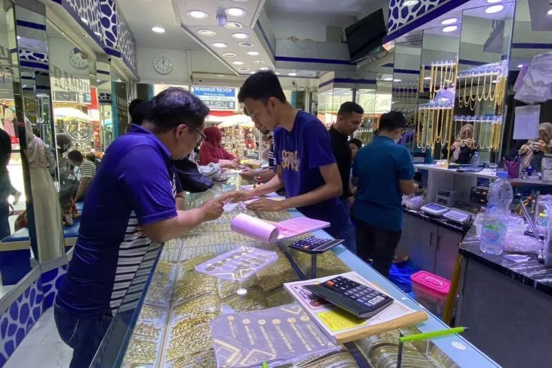 Emas Antam Awal Ramadhan Turun Rp6.000 Jadi Rp1672 Juta Per Gram