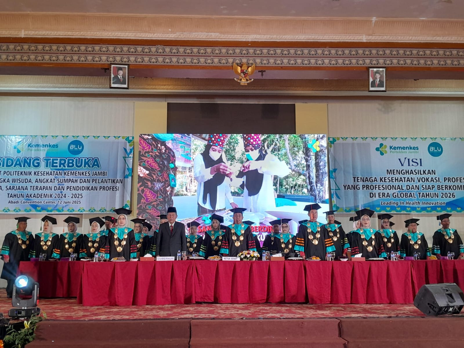 Poltekkes Kemenkes Jambi Gelar Wisuda TahapI/periode Semester Ganjil,Luluskan 380 Tenaga Kesehatan Profesional