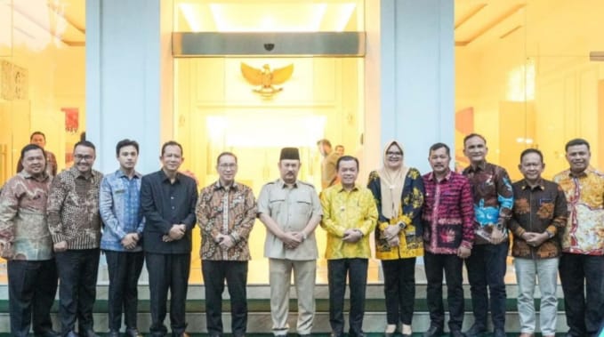 Bupati Tanjabtim Perjuangkan Program Prioritas dalam Audiensi dengan Menteri PPN/Bappenas