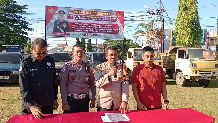 Sopir Kabur, Polres Bungo Amankan 9 Mobil Pelangsir BBM Tangki Modifikasi