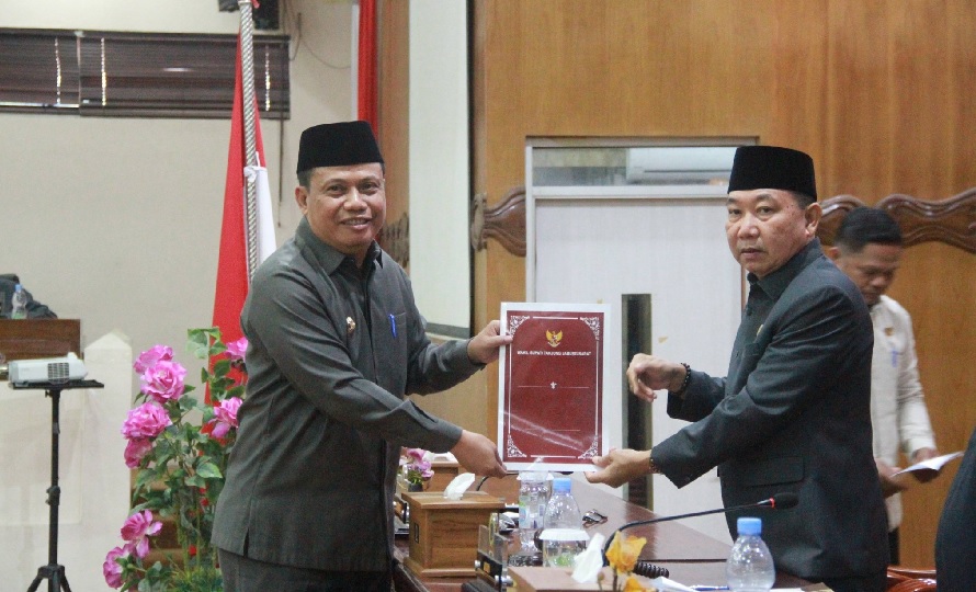 Sinergi Eksekutif–Legislatif Menguat, Wabup Katamso Hadiri Rapat Paripurna Keempat DPRD