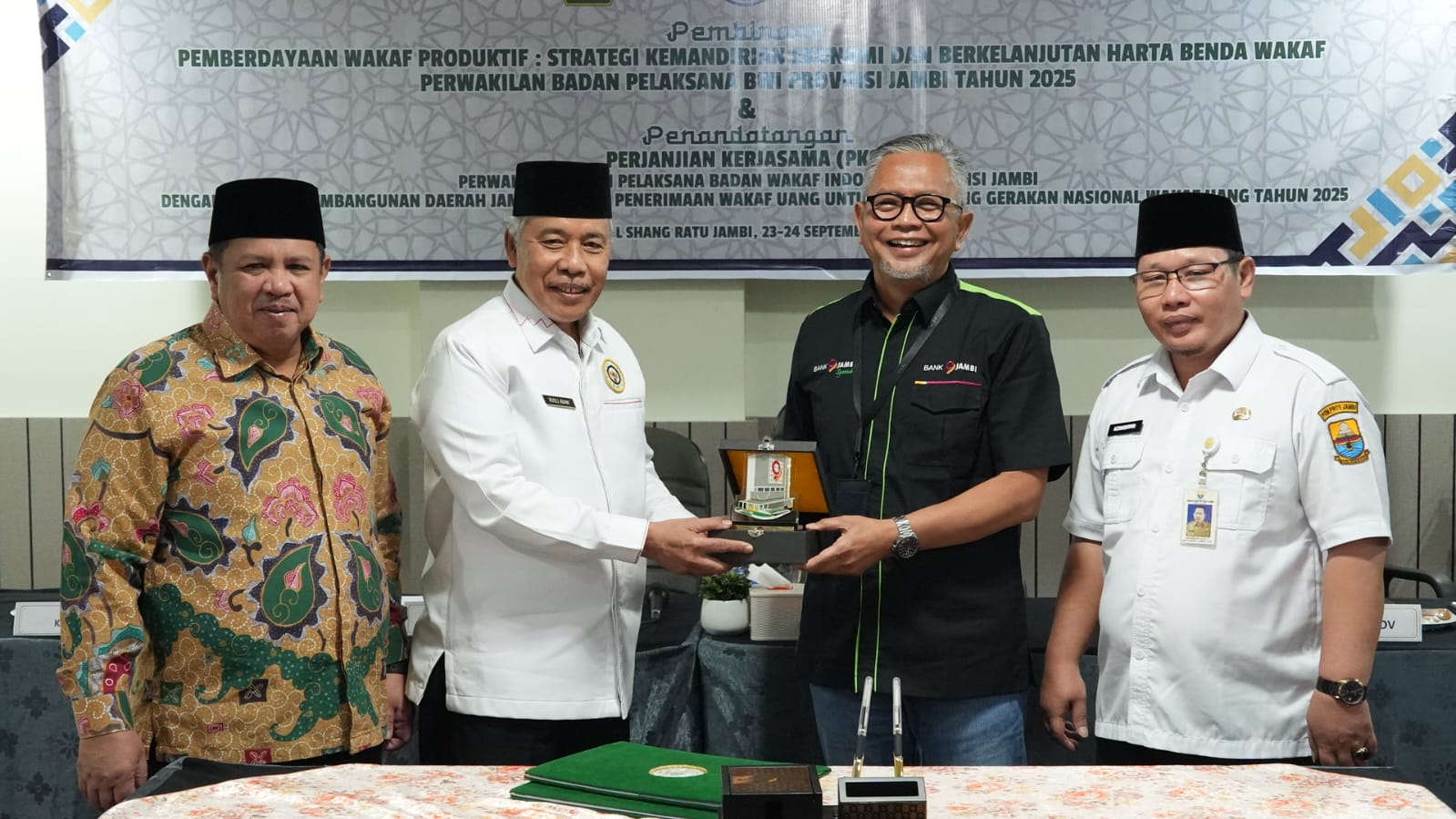 Bank Jambi Jalin Kerjasama dengan Badan Wakaf Indonesia Provinsi Jambi
