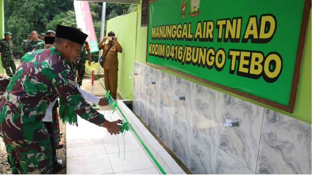  Dandim 0416 Bute Bangun Fasilitas Air Bersih untuk Ponpes Babul Mu’arif