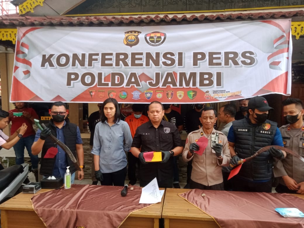 Dua Anggota Geng Motor yang Bacok Penjual Bandrek di Mayang Diringkus  Resmob Polda Jambi 