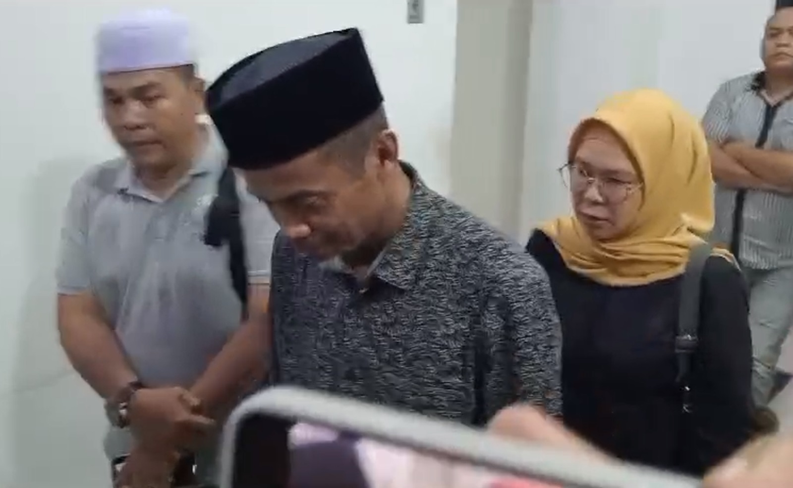 5 Alasan Penyidik Belum Menahan Sekda Batanghari, Salah Satunya karena Sang Istri 