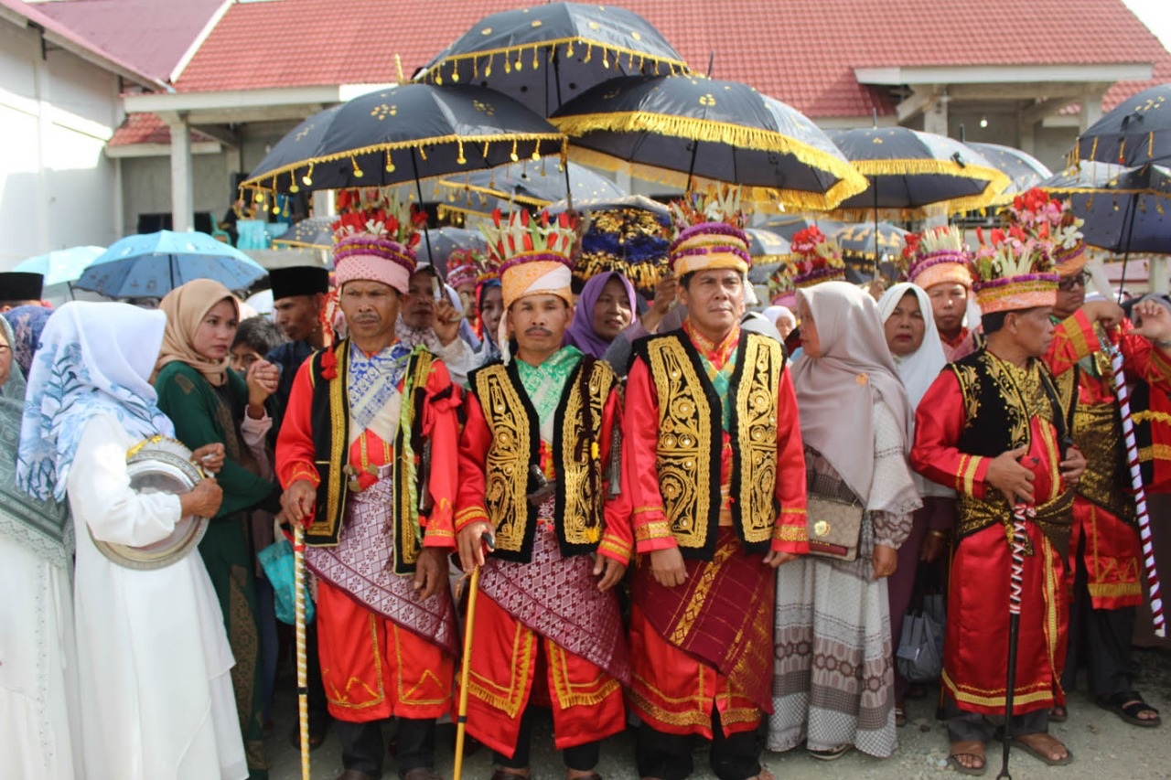 Sukses Penobatan Gelar Sko Anak Betino Tuo dan Anak Jantan Depati Intan Siulak Mukai