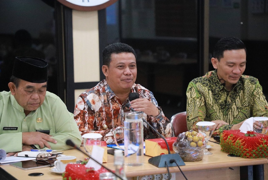 Wabup Katamso Kunjungi PLN UP3 Jambi, Dorong Percepatan Listrik ke TPA Lubuk Terentang