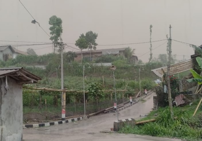  Waspada Potensi Bahaya Guguran Lava, Gunung Merapi Masih Aktif