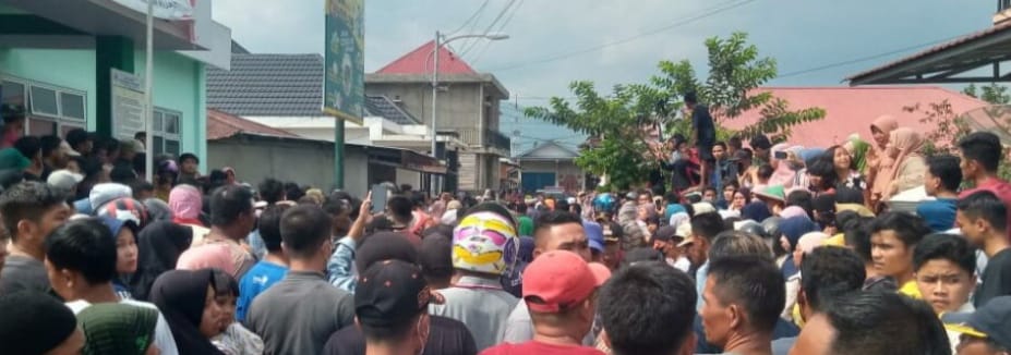 Korban Hanyut Di Sungai Batang Merao Ditemukan Meninggal Tersangkut Kayu