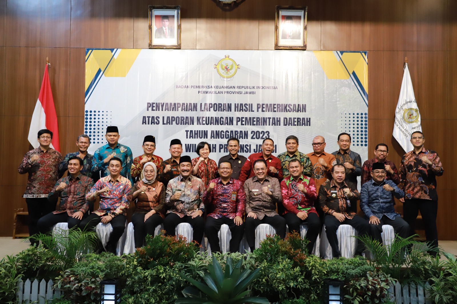 BPK Perwakilan Provinsi Jambi Serahkan LHP kepada Delapan Pemda