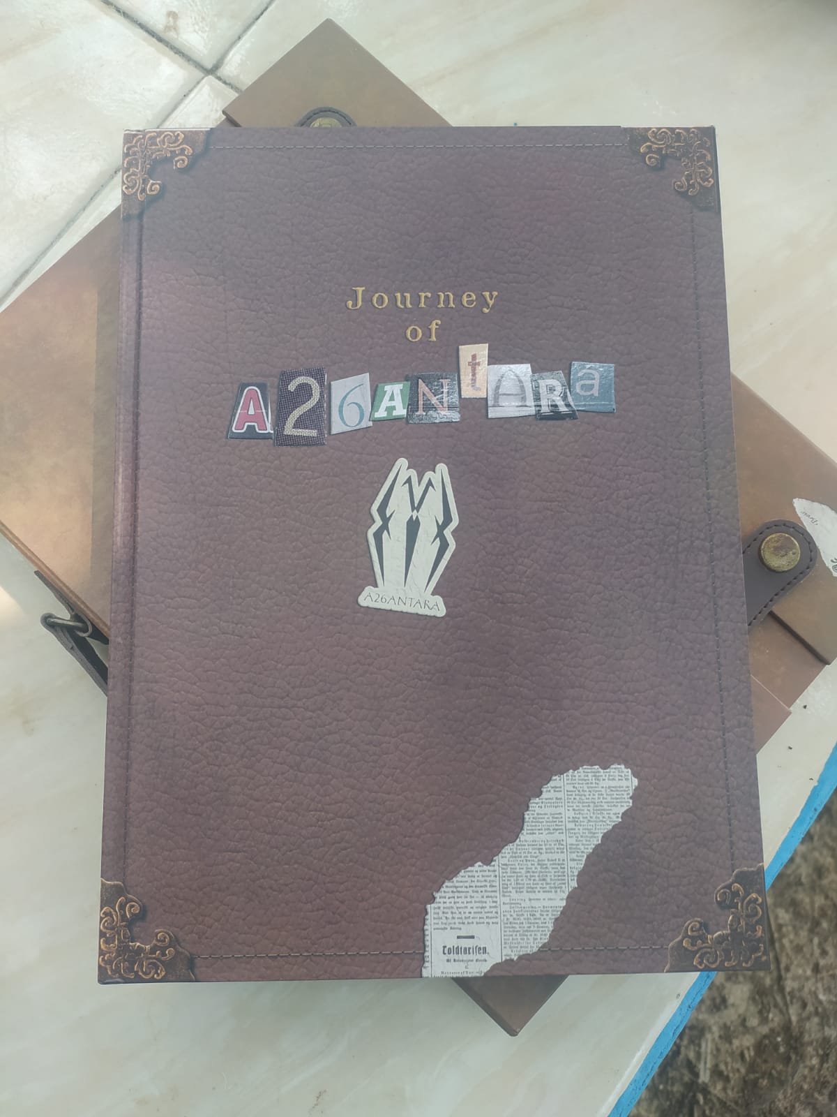 Wali Murid SMA Titian Teras Komplain Dibebankan Beli Buku Alumni