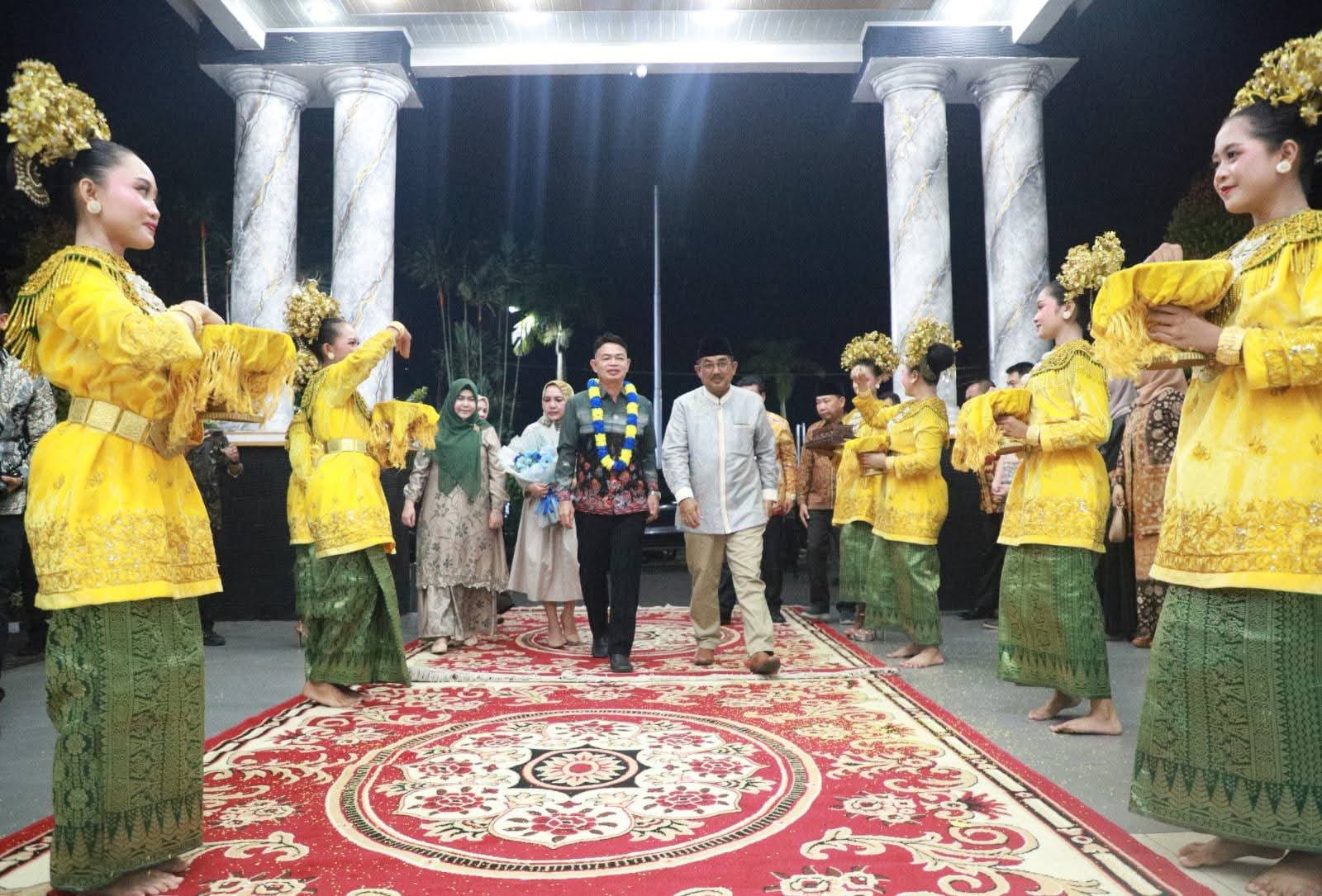 Bupati Tanjab Barat Sambut Kepala Kejaksaan Negeri Baru