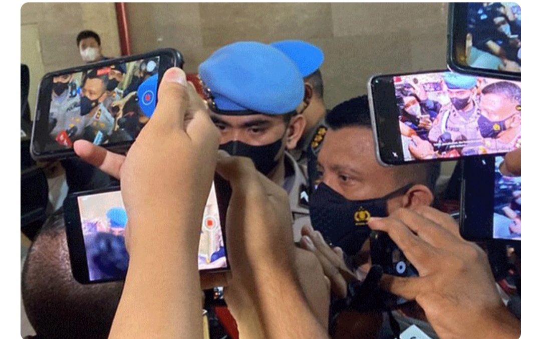 Irjen Ferdy Sambo Dikabarkan Ditangkap, Pasukan Brimob Datangi Bareskrim Polri