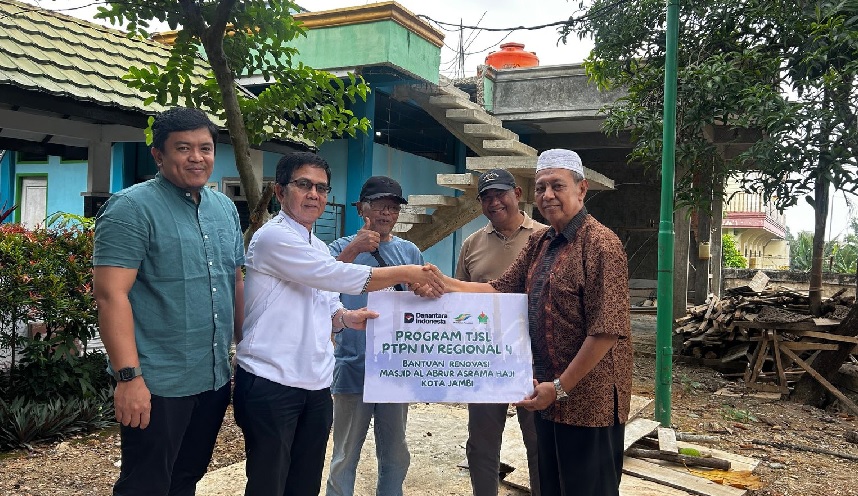 PTPN IV Regional 4 Jambi-Sumbar Bantu Rehab Masjid Jamaah Haji