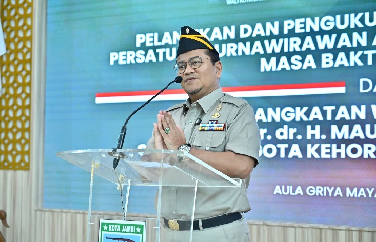 Wako Jambi Dikukuhkan sebagai Anggota Kehormatan PPAD, Ajak Purnawirawan Bersama Bangun Kota Bahagia
