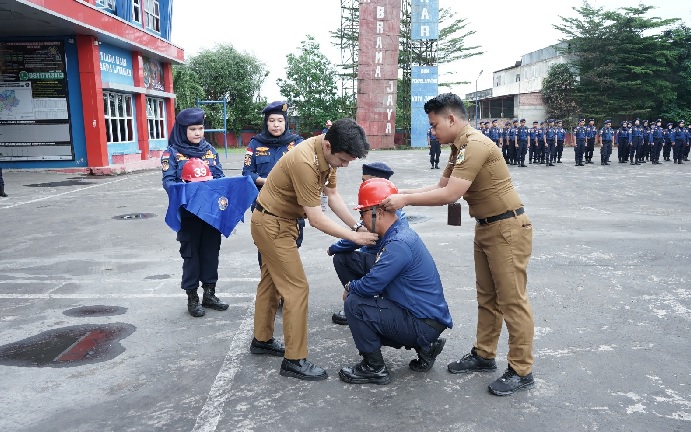 Ditutup Wawako Diza, 44 Peserta Diklat Pemadam Lulus dengan Predikat Memuaskan