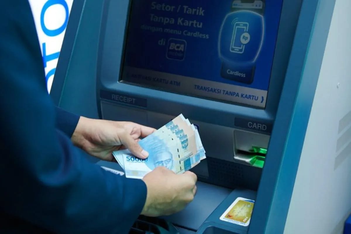 Syarat dan Cara Tarik Tunai Tanpa Kartu di ATM Bank BCA