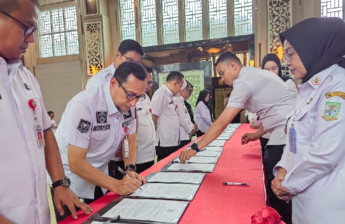 Pejabat Pemkot Jambi Lakukan Penandatanganan Perjanjian Kinerja