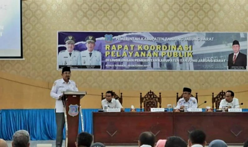 Buka Rakor Pelayanan Publik, Anwar Sadat Minta ASN Jalankan Tugas Sesuai Aturan 