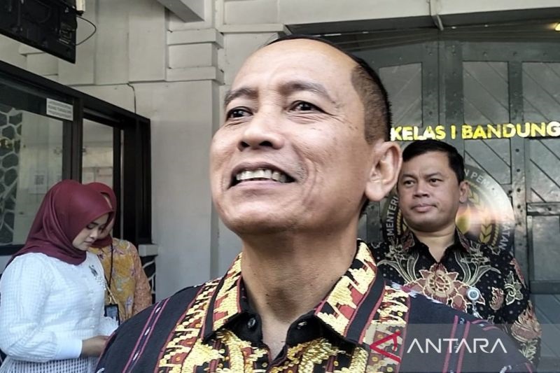 Tahun 2029, Setya Novato Bebas Murni