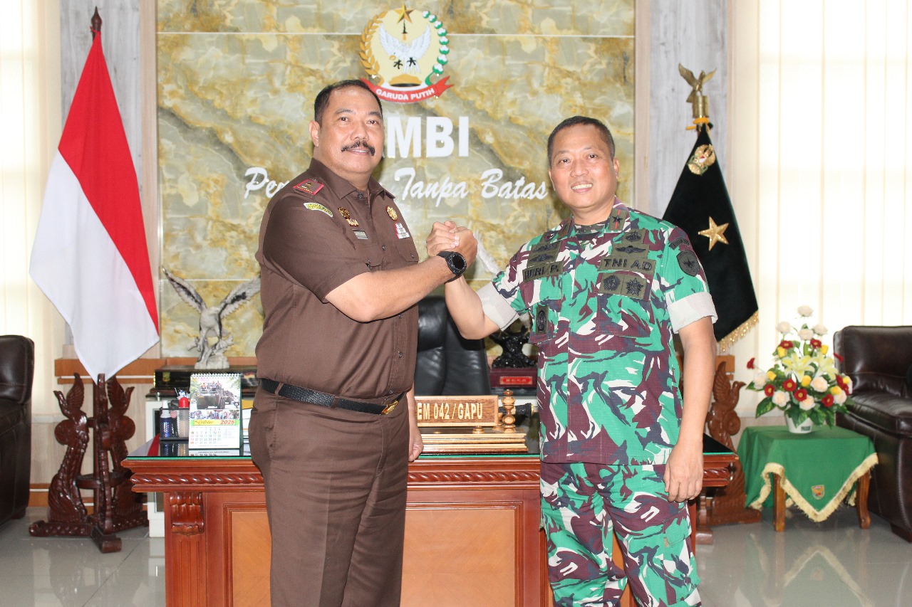Danrem 042/Gapu Terima Audiensi Kajati Jambi, Perkuat Sinergi Penegakan Hukum dan Stabilitas Daerah
