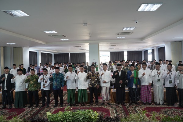 Bahas Tentang Sistem Hukum Islam Dan Metode Penetapan Awal Bulan Hijriyah, UIN STS Jambi Gelar Seminar