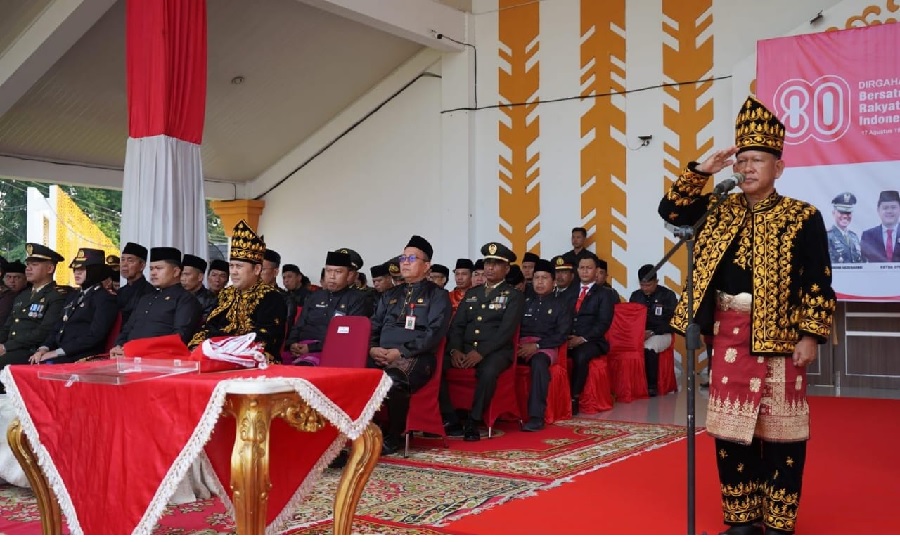Wabup Merangin H A Khafidh Pimpin Upacara Penurunan Duplikat Bendera Pusaka