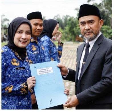 Bupati Dedy Putra Serahkan SK CPNS Formasi Tahun 2024