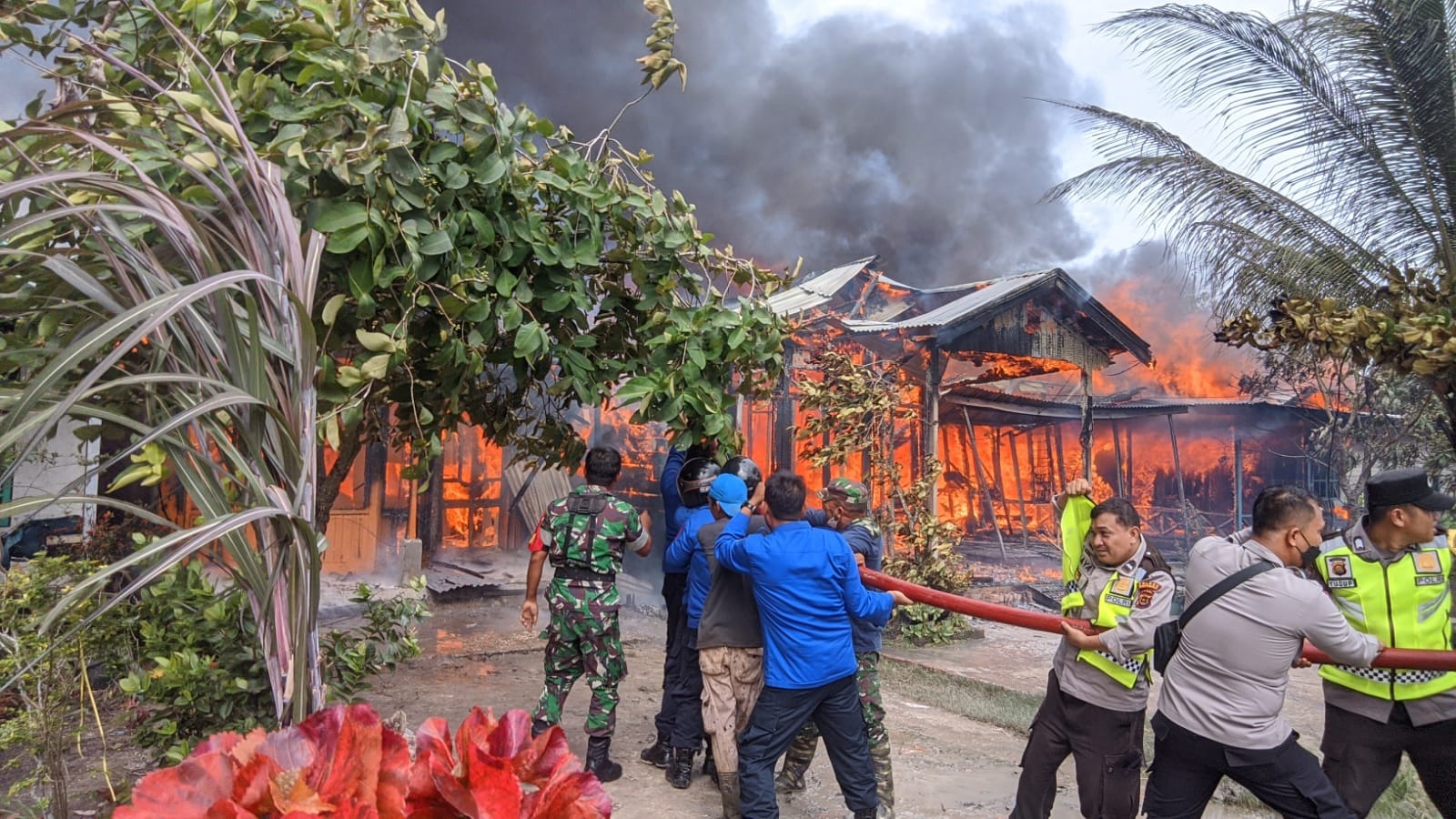 Kebakaran Hebat Terjadi Lagi di kuala Tungkal Pagi Ini