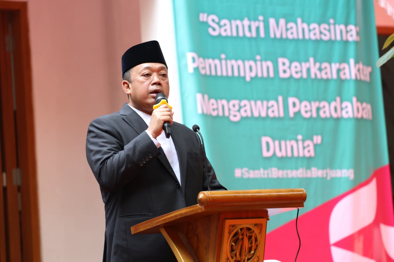 Peringati Hari Santri Nasional 2025, Menteri Nusron: Jadi Generasi yang Menyejahterakan Rakyat Indonesia