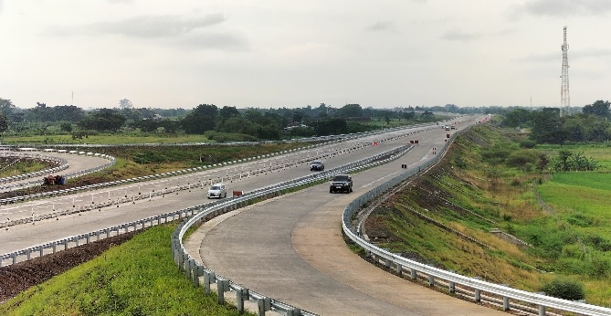  Pemudik Serbu Jalan Tol Solo-Jogja, Tercatat 38 Ribu Kendaraan Lewati Ruas Tol Colomadu-Klaten