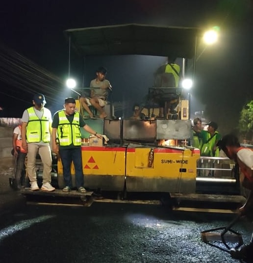 Dinas PUPR Provinsi Jambi Perbaiki Jalan di Pasar Talang Banjar, Spot Rusak 1,2 KM Dibuat Mulus