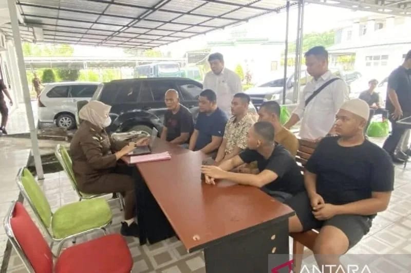 Polisi Serahkan Berkas Penyalahgunaan BBM Subsidi ke Kejati Jambi