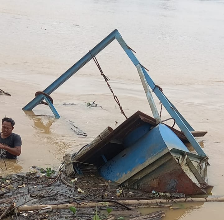 Pompa Intake PDAM Tirta Muaro Jambi Tenggelam