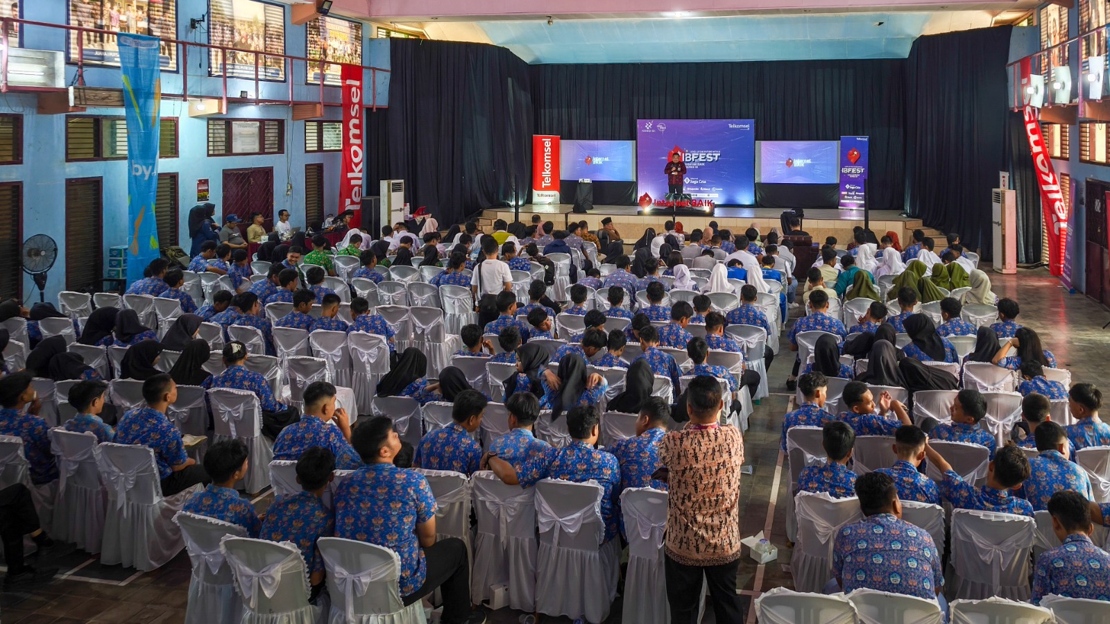 Telkomsel Ajak Pelajar Jambi Level Up Skill Digital