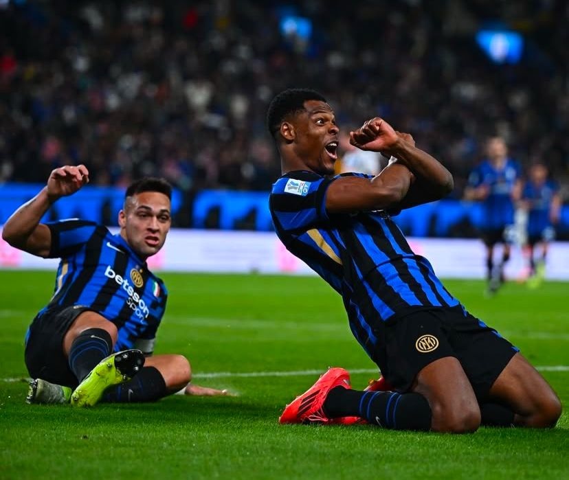 Denzel Dumfries Jadi Momok Atalanta, Cetak Dua Gol Bawa Inter Milan Tampil di Final Piala Super Italia