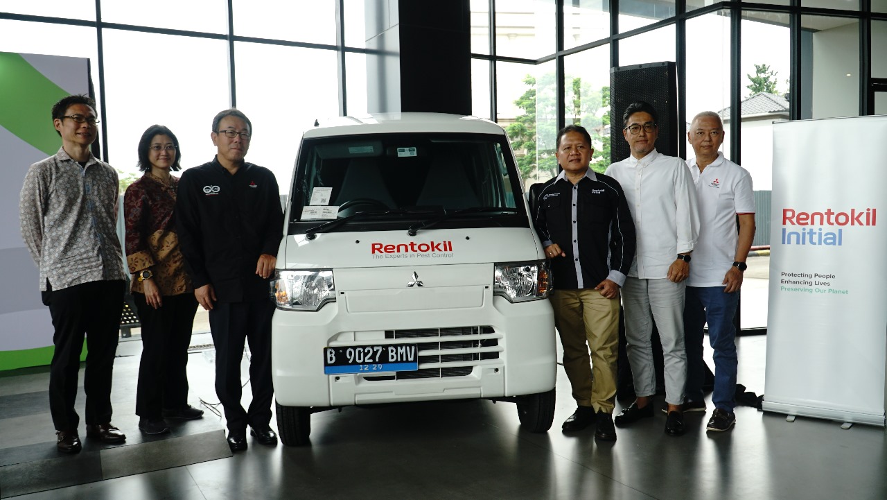 Rentokil Initial Indonesia Luncurkan 11 Unit Mobil Operasional Jenis Battery EV, Mitsubishi L100 EV