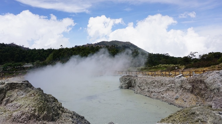 Gunung Dieng Naik ke Level Waspada, Badan Geologi Imbau Kewaspadaan Masyarakat