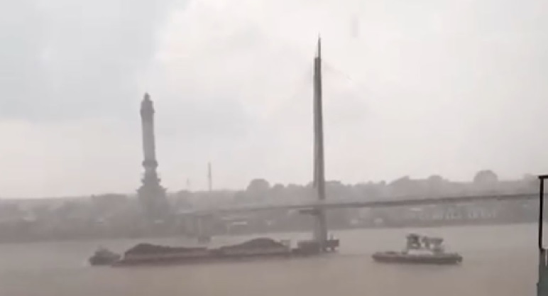 Tongkang Tabrak Tiang Fender Jembatan Gentala Arasy, Nakhoda Ditetapkan Tersangka