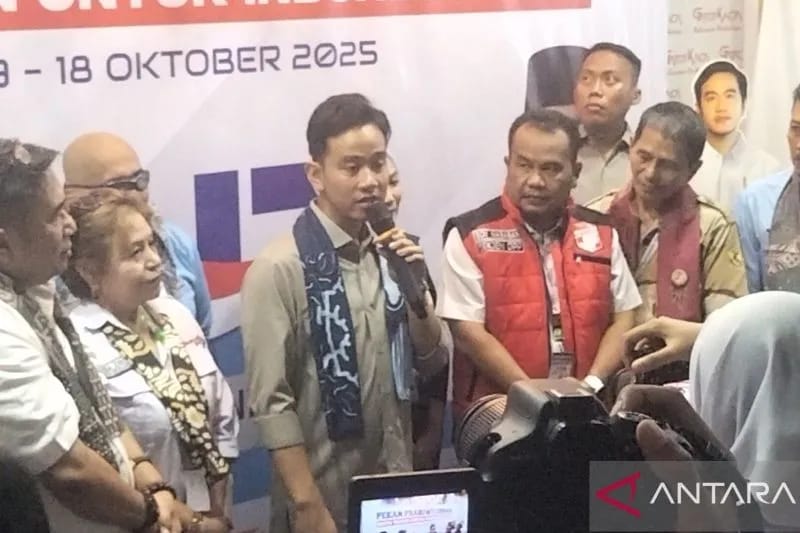 Wapres Minta Relawan Pantau Program MBG Hingga Sekolah Garuda