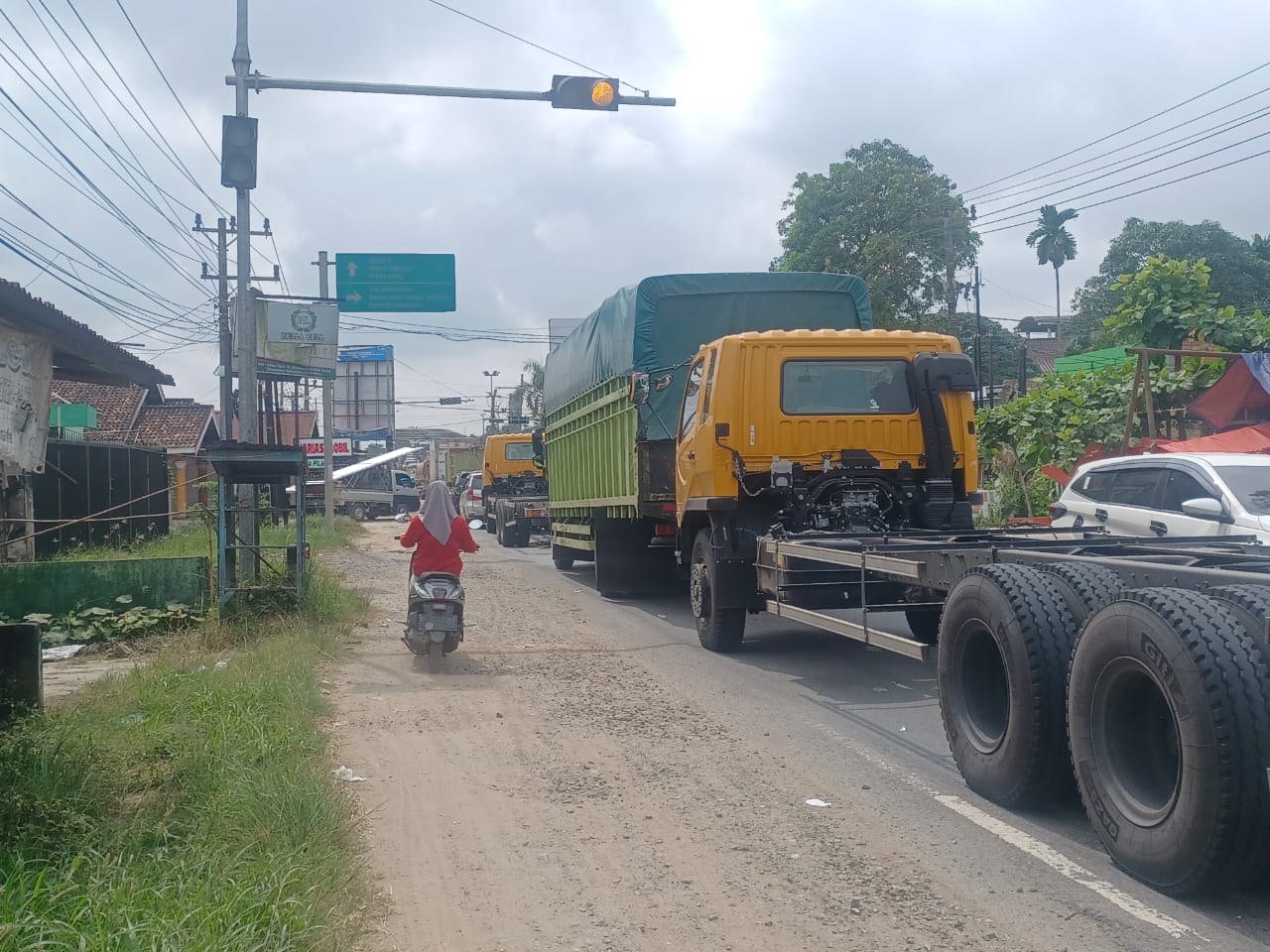 Gara-gara ini, Arus Lalulintas di Kawasan Jembatan Aurduri Satu Macet Parah